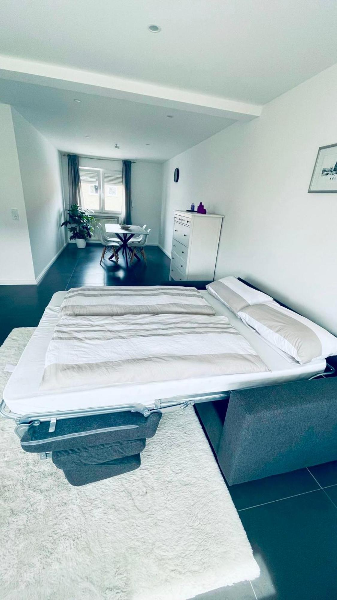 Elegante Apartment In Erftstadt Mit Balkon, Zentral, Bahnhof Nah, Phantasialand Bruehl Bei Cologne Екстериор снимка