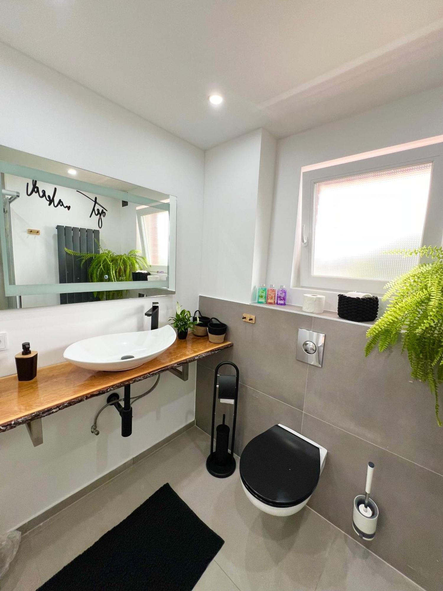 Elegante Apartment In Erftstadt Mit Balkon, Zentral, Bahnhof Nah, Phantasialand Bruehl Bei Cologne Екстериор снимка