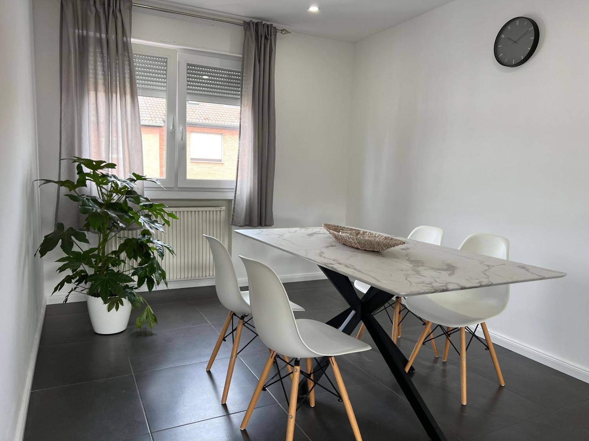 Elegante Apartment In Erftstadt Mit Balkon, Zentral, Bahnhof Nah, Phantasialand Bruehl Bei Cologne Екстериор снимка