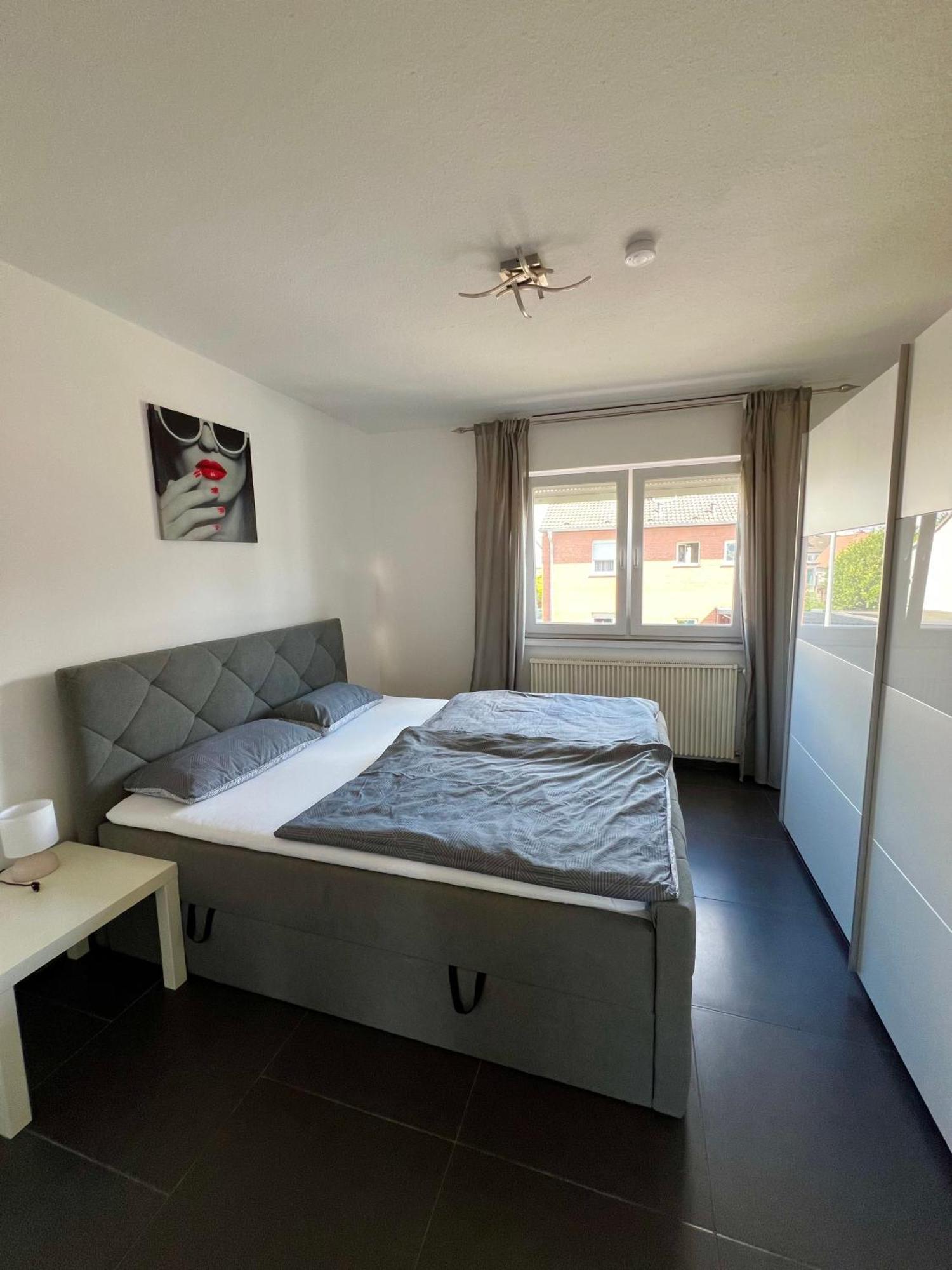 Elegante Apartment In Erftstadt Mit Balkon, Zentral, Bahnhof Nah, Phantasialand Bruehl Bei Cologne Екстериор снимка