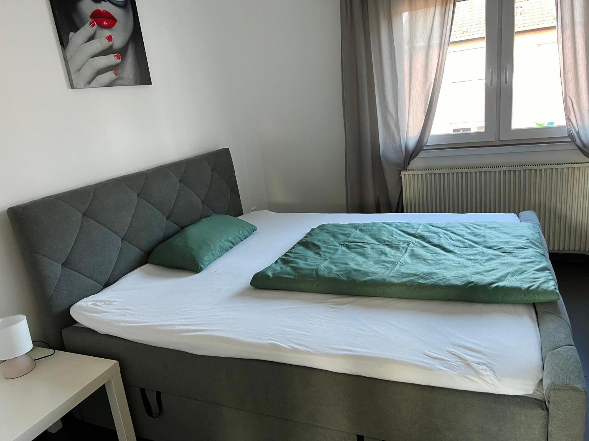 Elegante Apartment In Erftstadt Mit Balkon, Zentral, Bahnhof Nah, Phantasialand Bruehl Bei Cologne Екстериор снимка